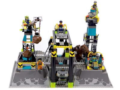 LEGO 4990 The Rock Raiders HQ - Certified
