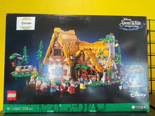 LEGO 43242 Snow White and the Seven Dwarfs' Cottage - Certified
