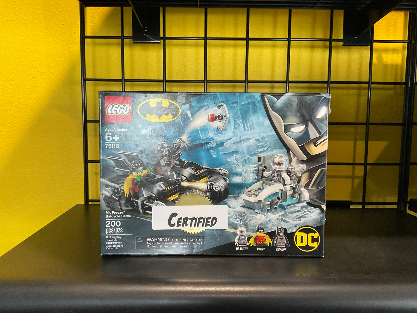 Mr. Freeze Batcycle Battle - Certified