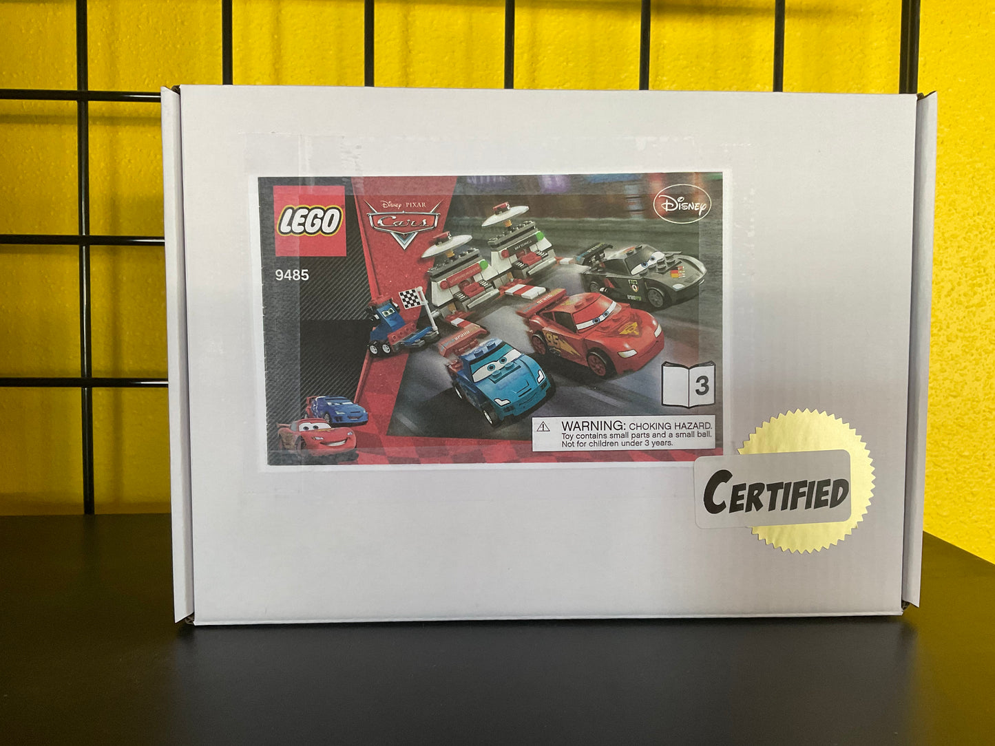 Cars 2 Ultimate Race Set - Certified