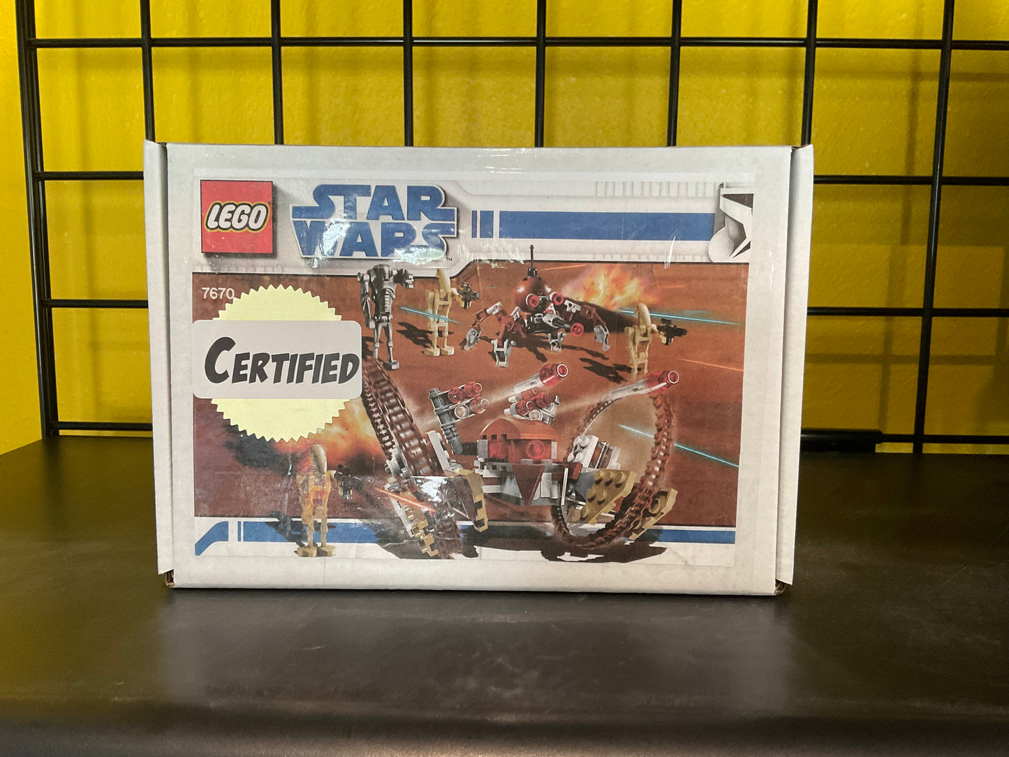 7670 LEGO Star Wars The Clone Wars Hailfire Droid & Spider Droid - Certified