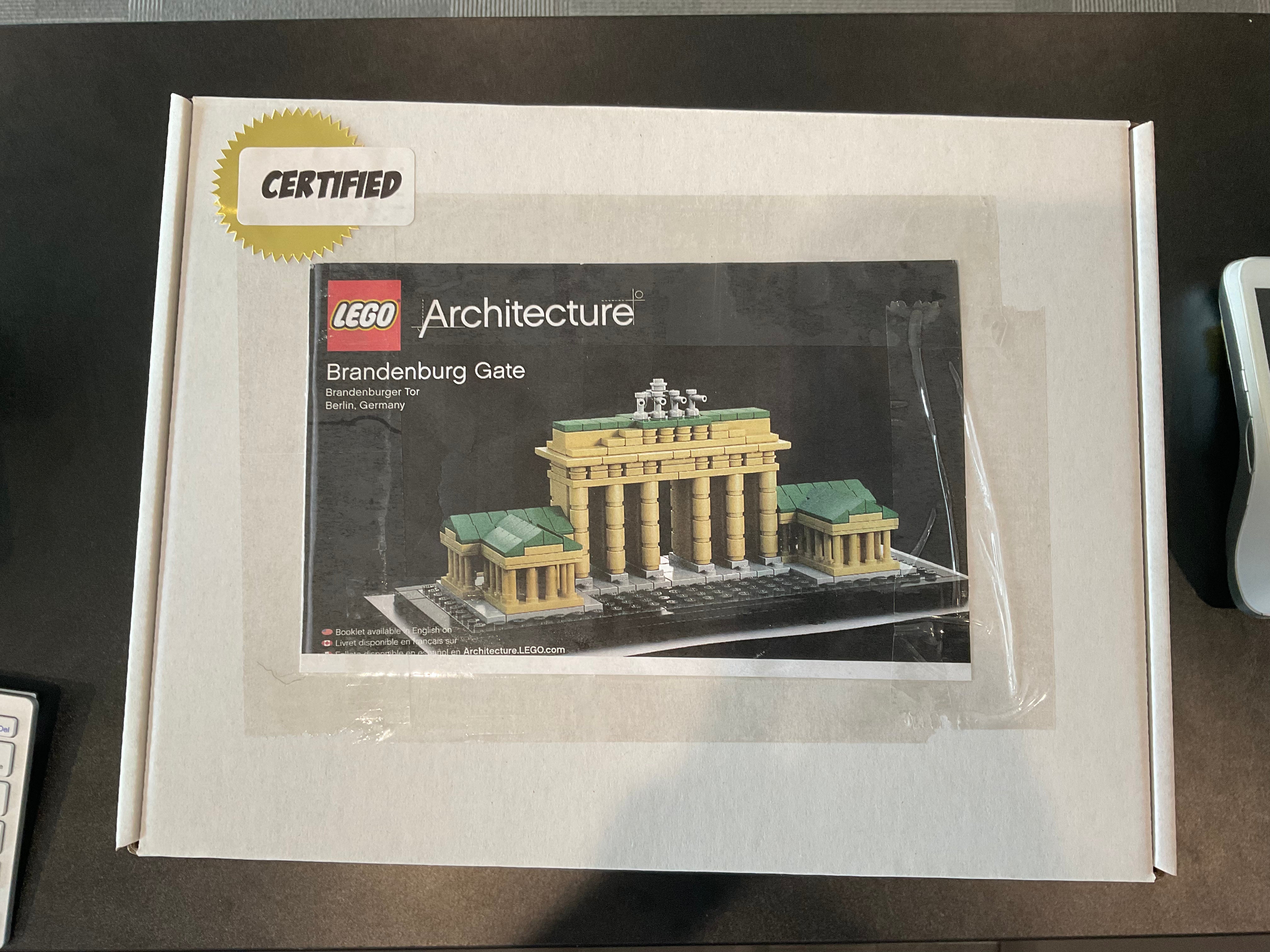 21011 LEGO Architecture Brandenburg Gate Certified bricksandminfigsglencarbon