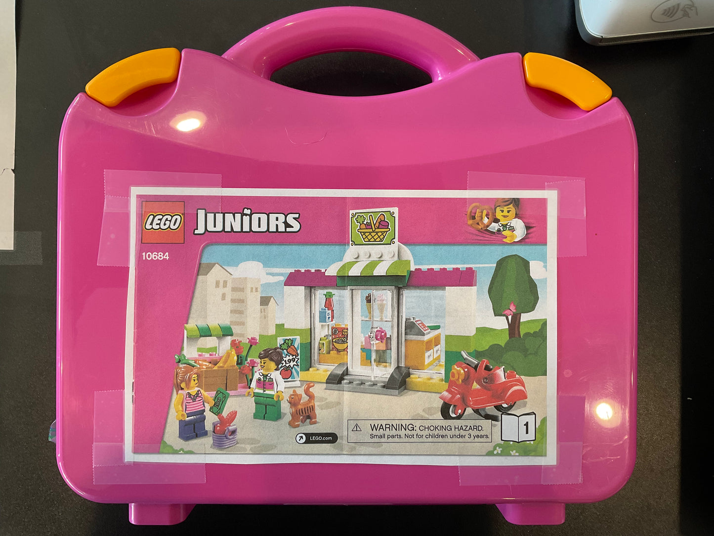 LEGO 10684 Supermarket Suitcase - Certified