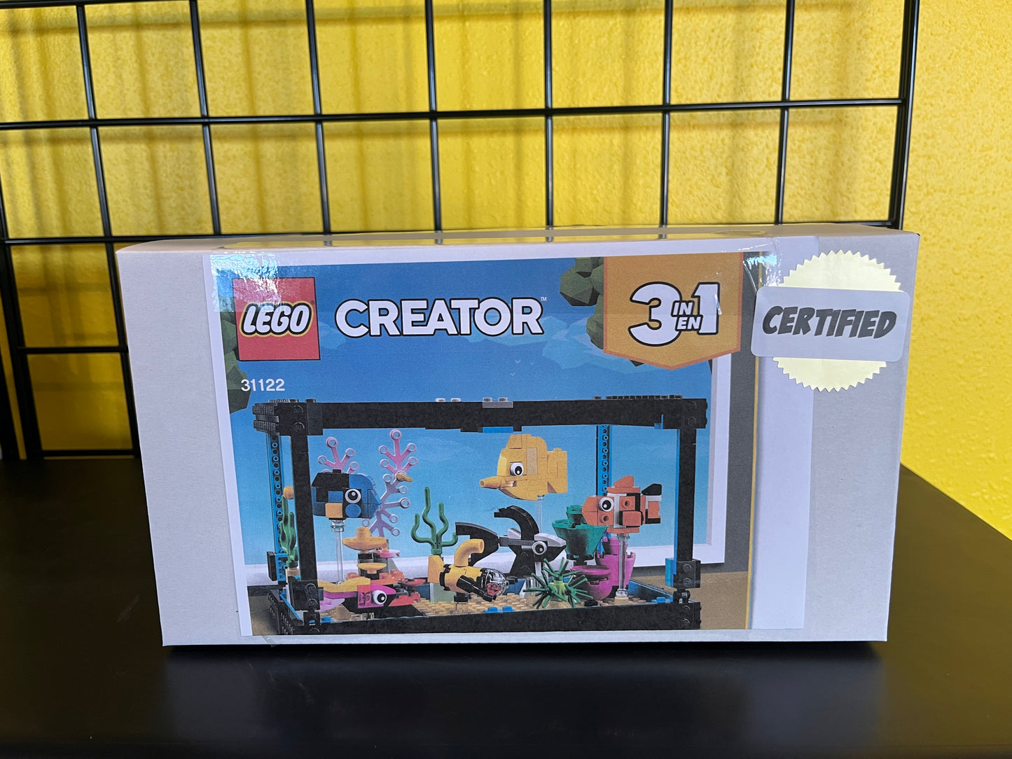 LEGO 31122 Fish Tank - Certified