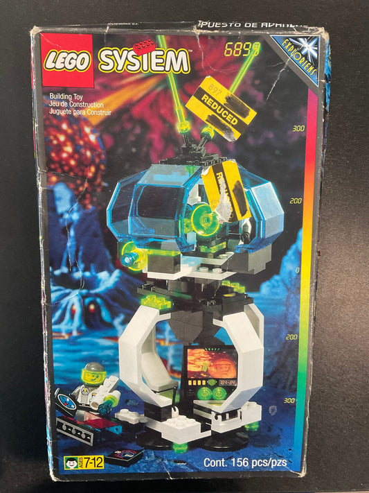 LEGO 6899 Nebula Outpost - Retired