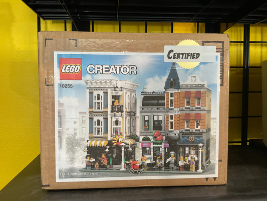 LEGO 10255 Assembly Square - Certified