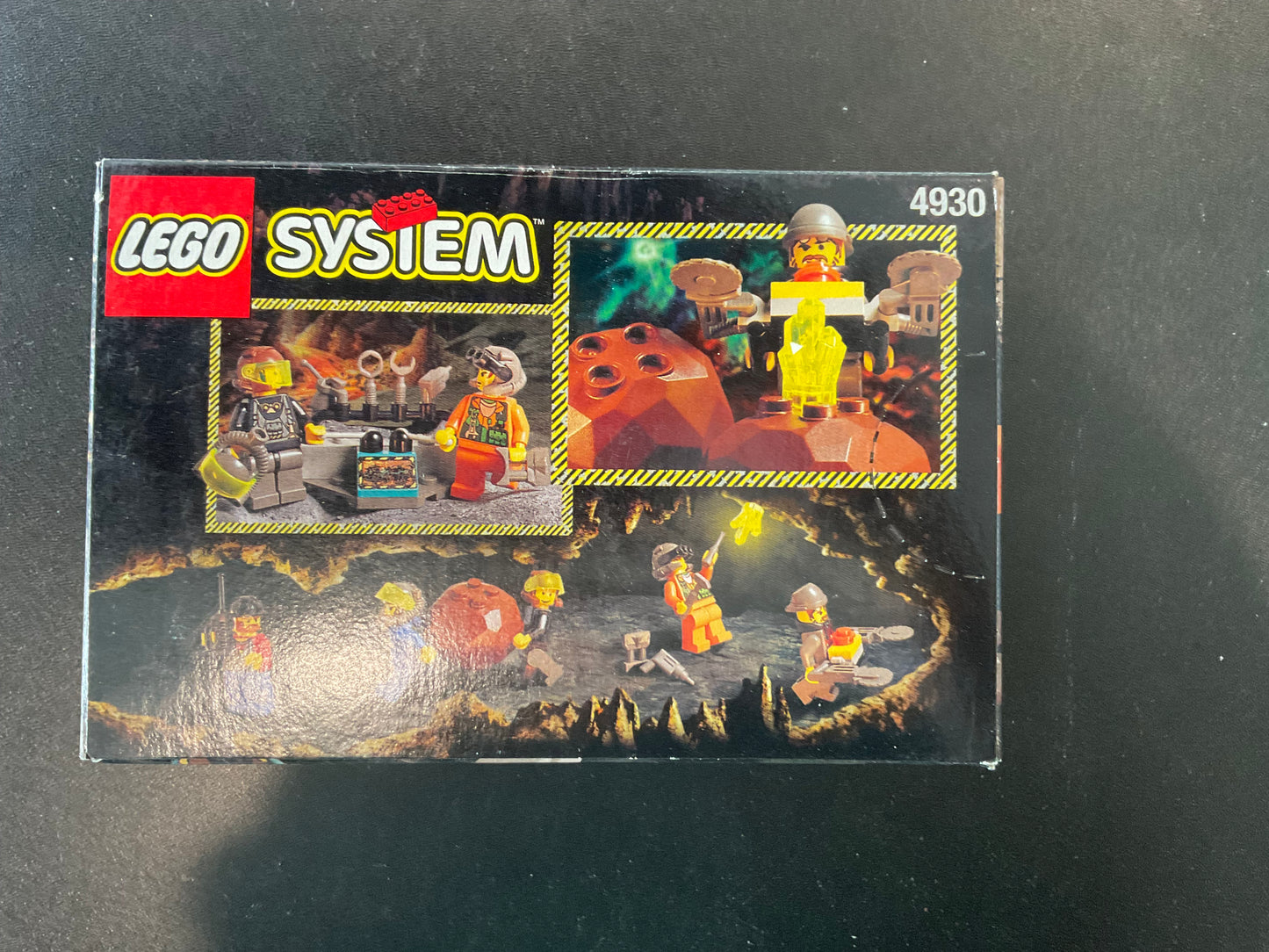 LEGO 4930 Rock Raiders Crew - Retired