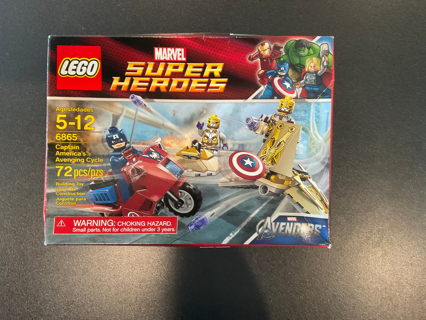 LEGO 6865 Captain America's Avenging Cycle - Retired