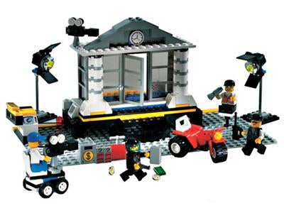 LEGO 1352 Explosion Studio - Retired