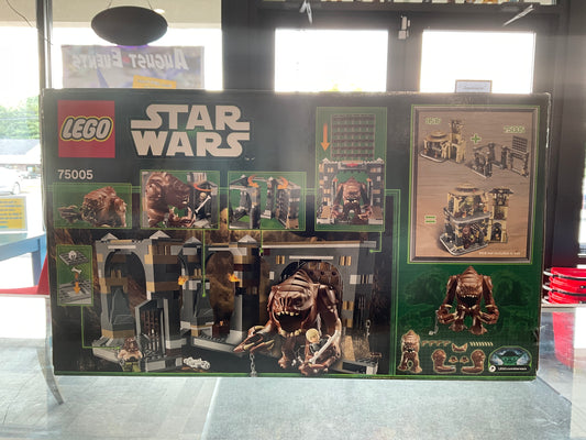 LEGO 75005 Rancor Pit - Retired