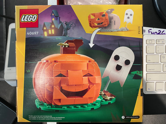 LEGO 40697 Light Up Carved Pumpkin - Retired