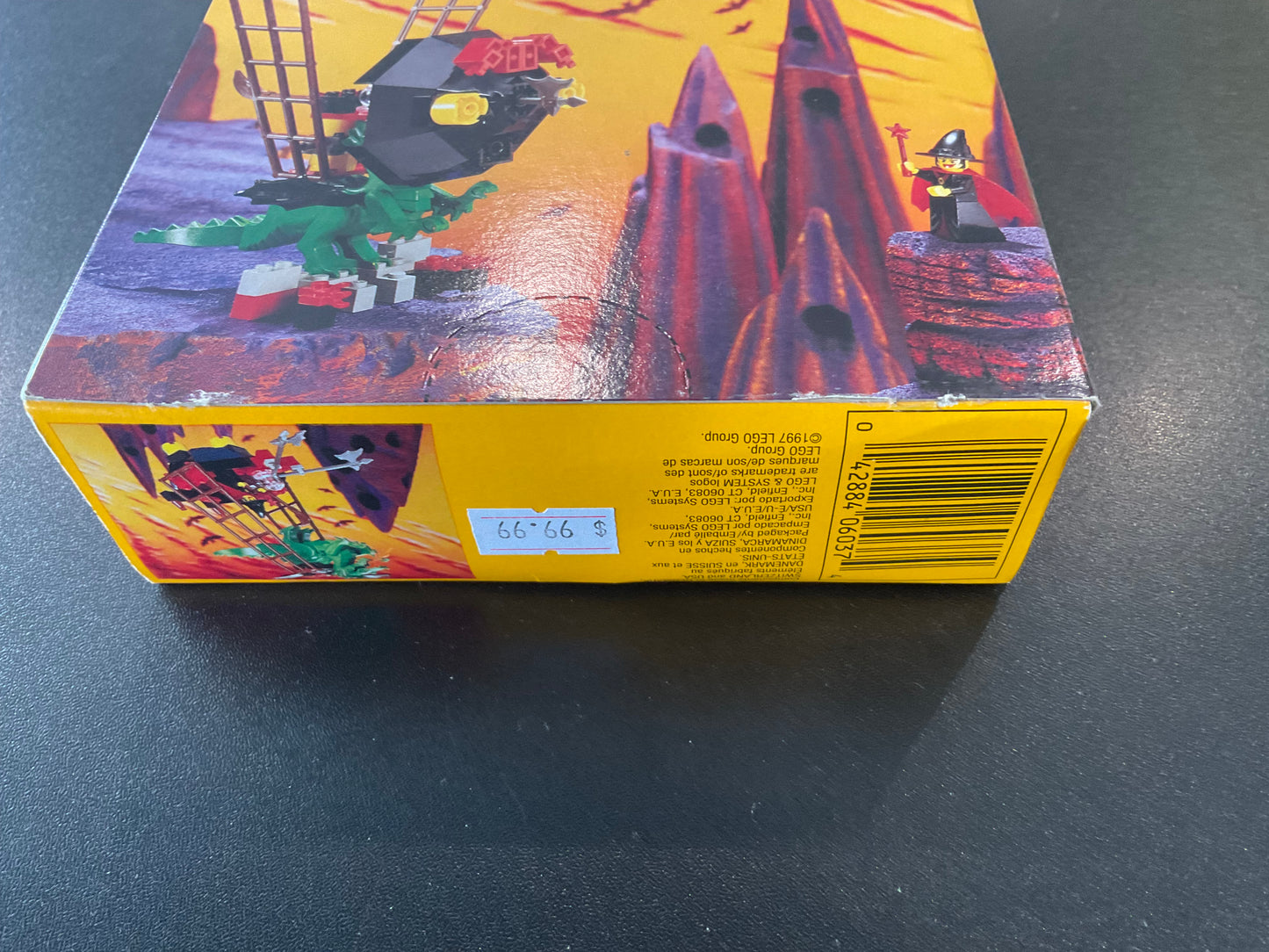 LEGO 6037 Witch's Windship - Retired