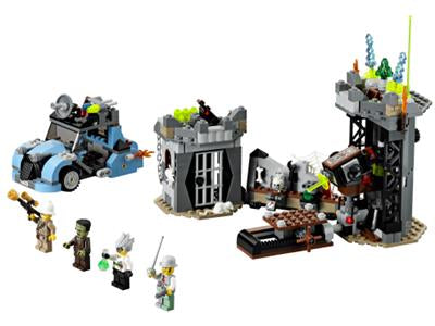 LEGO 9466 The Crazy Scientist & His Monster