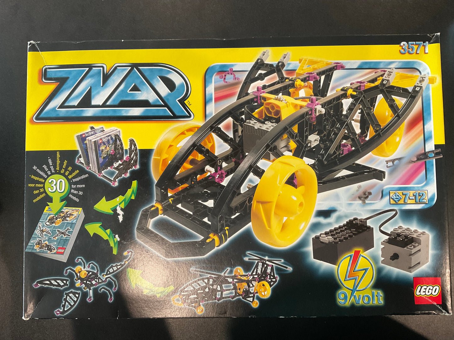 LEGO 3571 Blackmobile - Retired