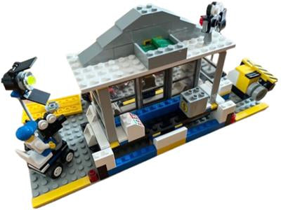 LEGO 1352 Explosion Studio - Retired