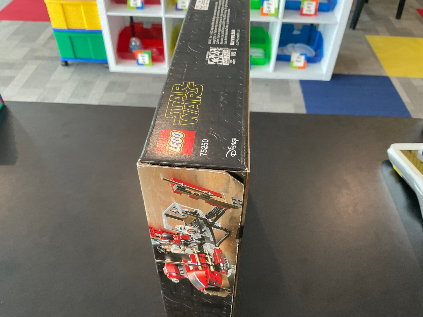 LEGO 75250 Pasaana Speeder Chase - Retired