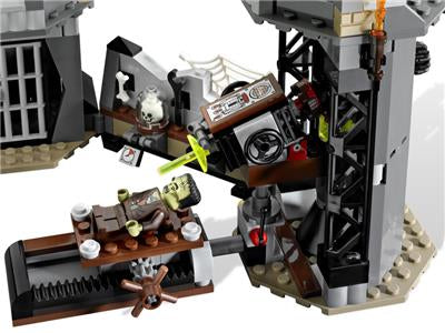 LEGO 9466 The Crazy Scientist & His Monster