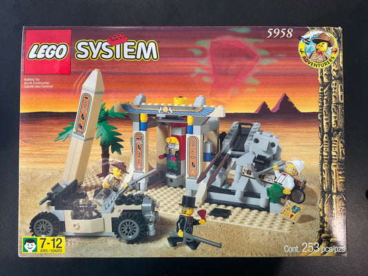 LEGO 5958 Adventurer's Mummy's Tomb - Retired