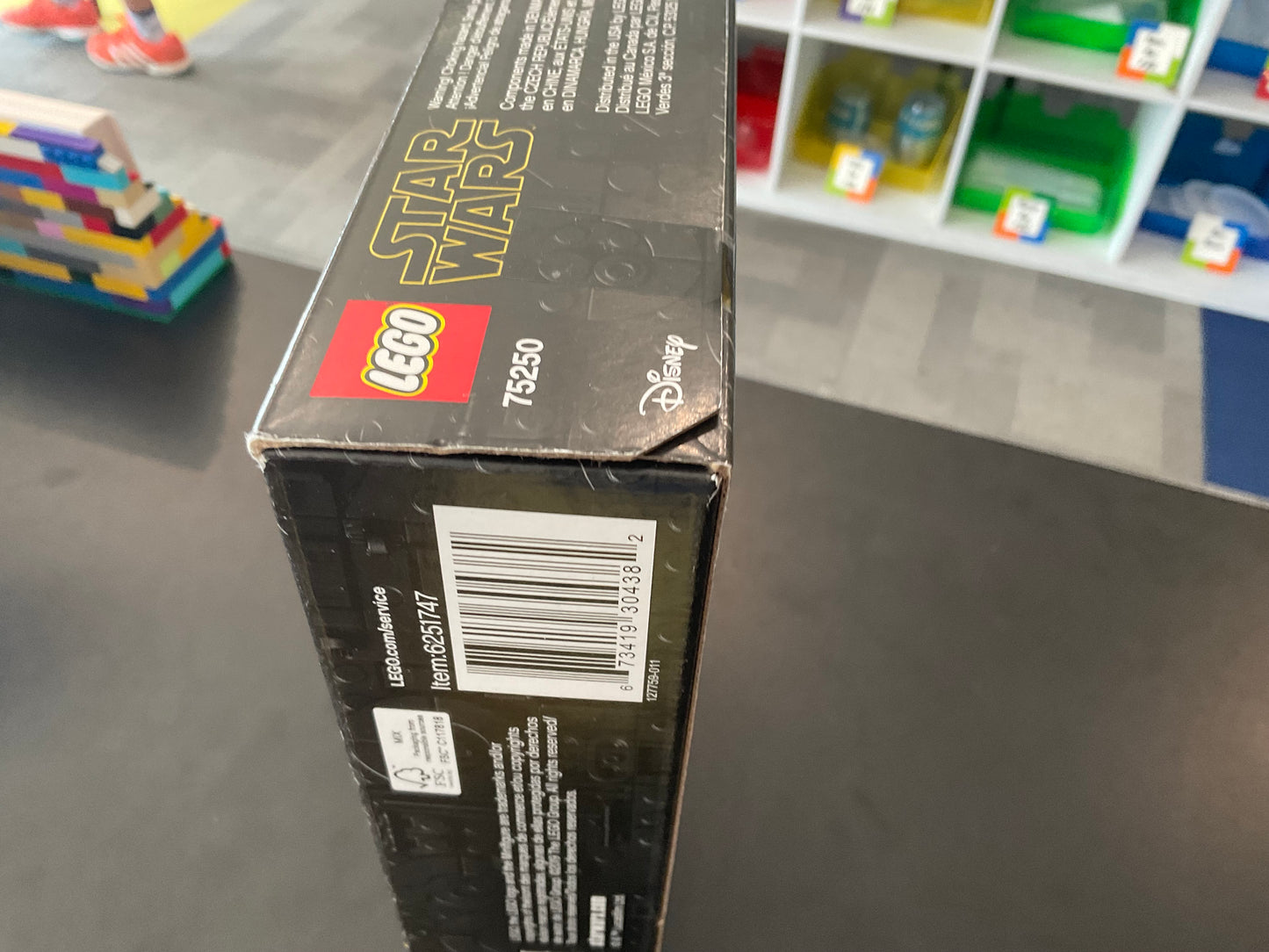LEGO 75250 Pasaana Speeder Chase - Retired