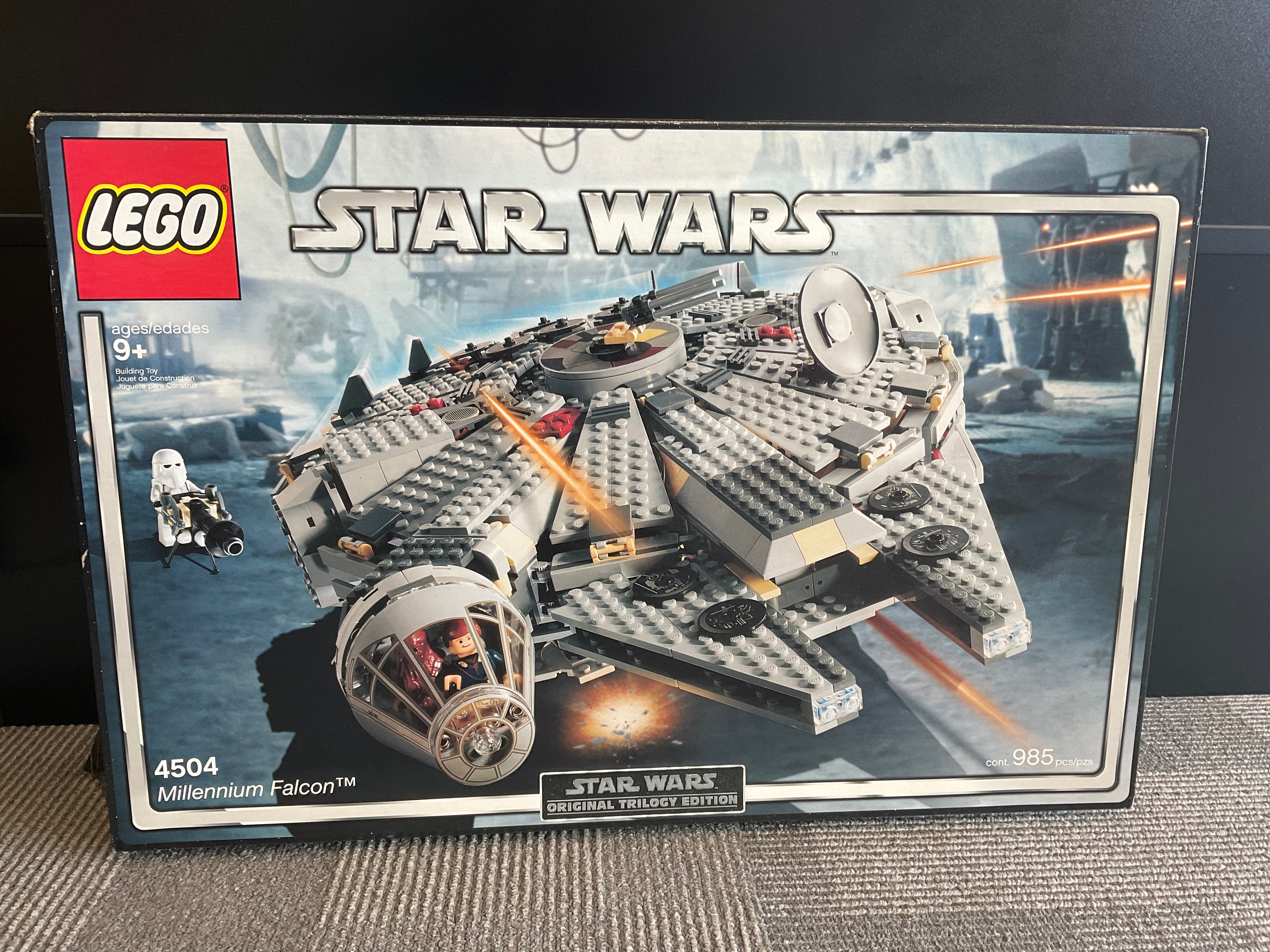 LEGO 4504 Millennium Falcon - Retired – bricksandminfigsmetroeast