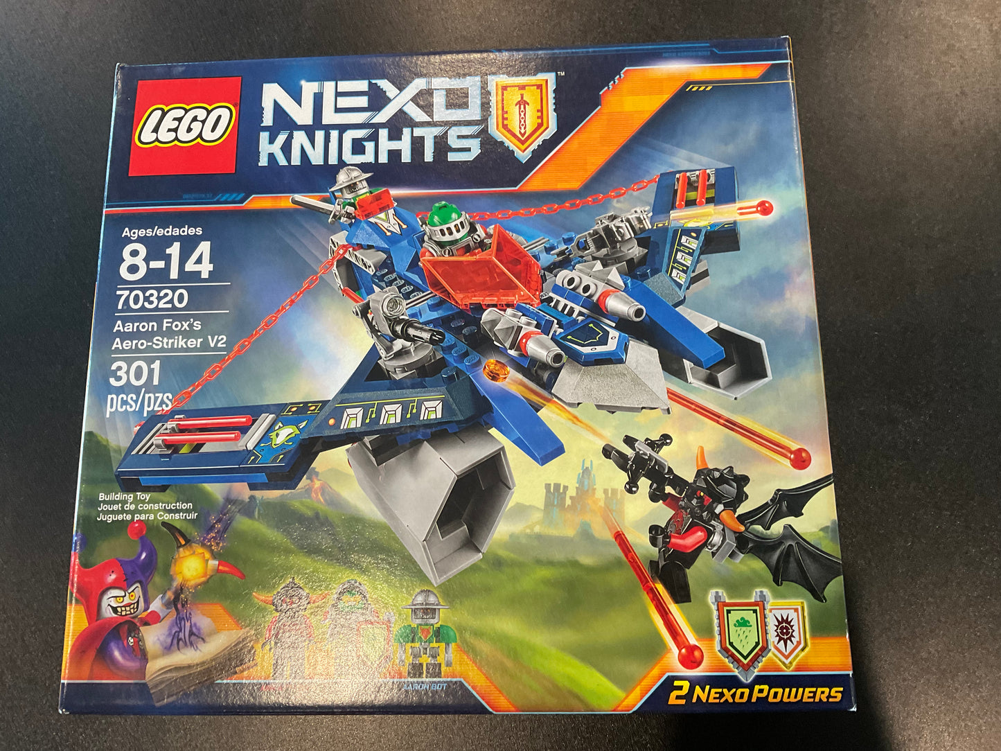 70320 LEGO Nexo Knights Season 2 Aaron Fox's Aero-Striker V2- Retired