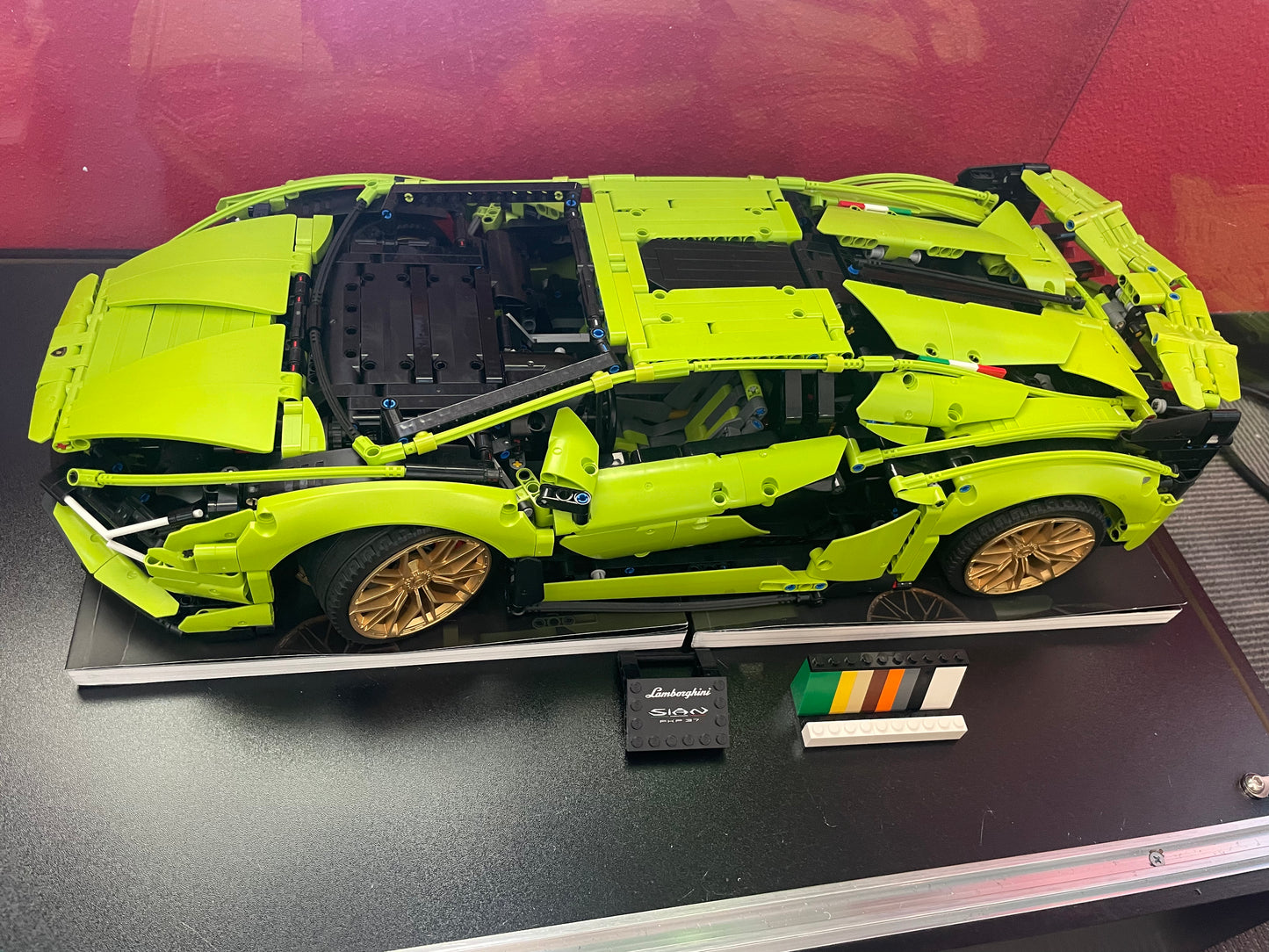 LEGO 42115 Lamborghini Sián FKP 37 - Certified