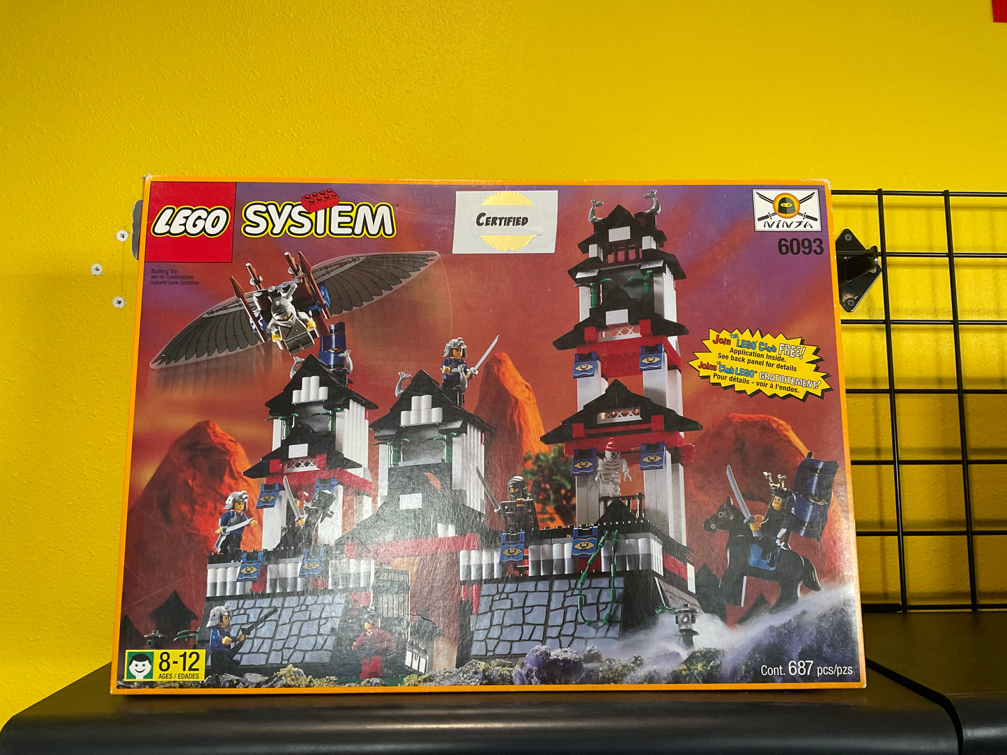 LEGO 6093 Flying Ninja Fortress - Certified