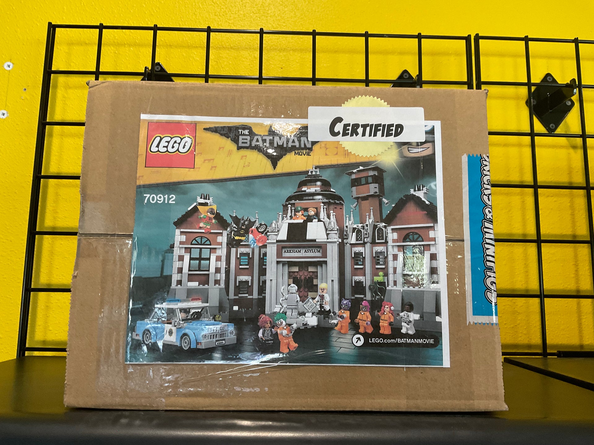 LEGO 70912 Arkham Asylum - Certified – bricksandminfigsmetroeast