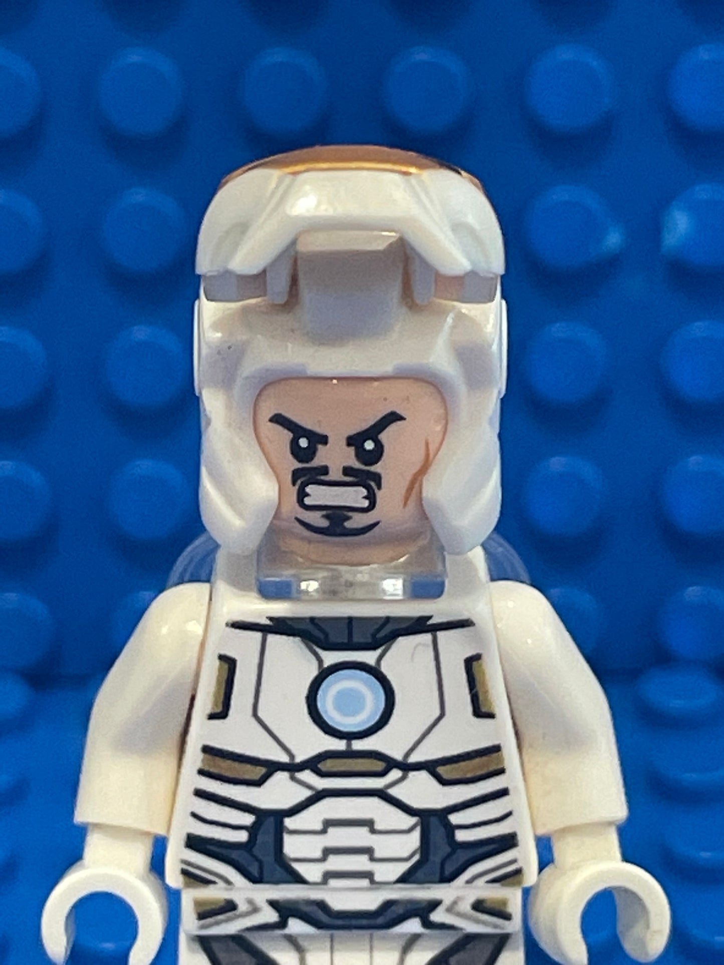 LEGO Marvel Super Heroes Space Iron Man minifig