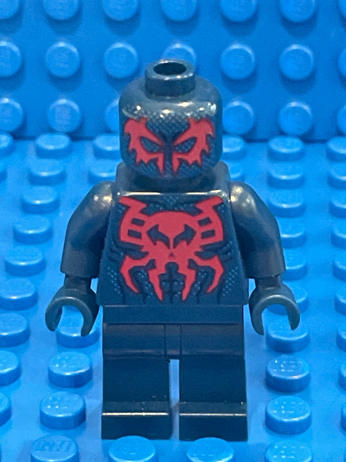 The LEGO Marvel Super Heroes Spider-Man 2099 minifig