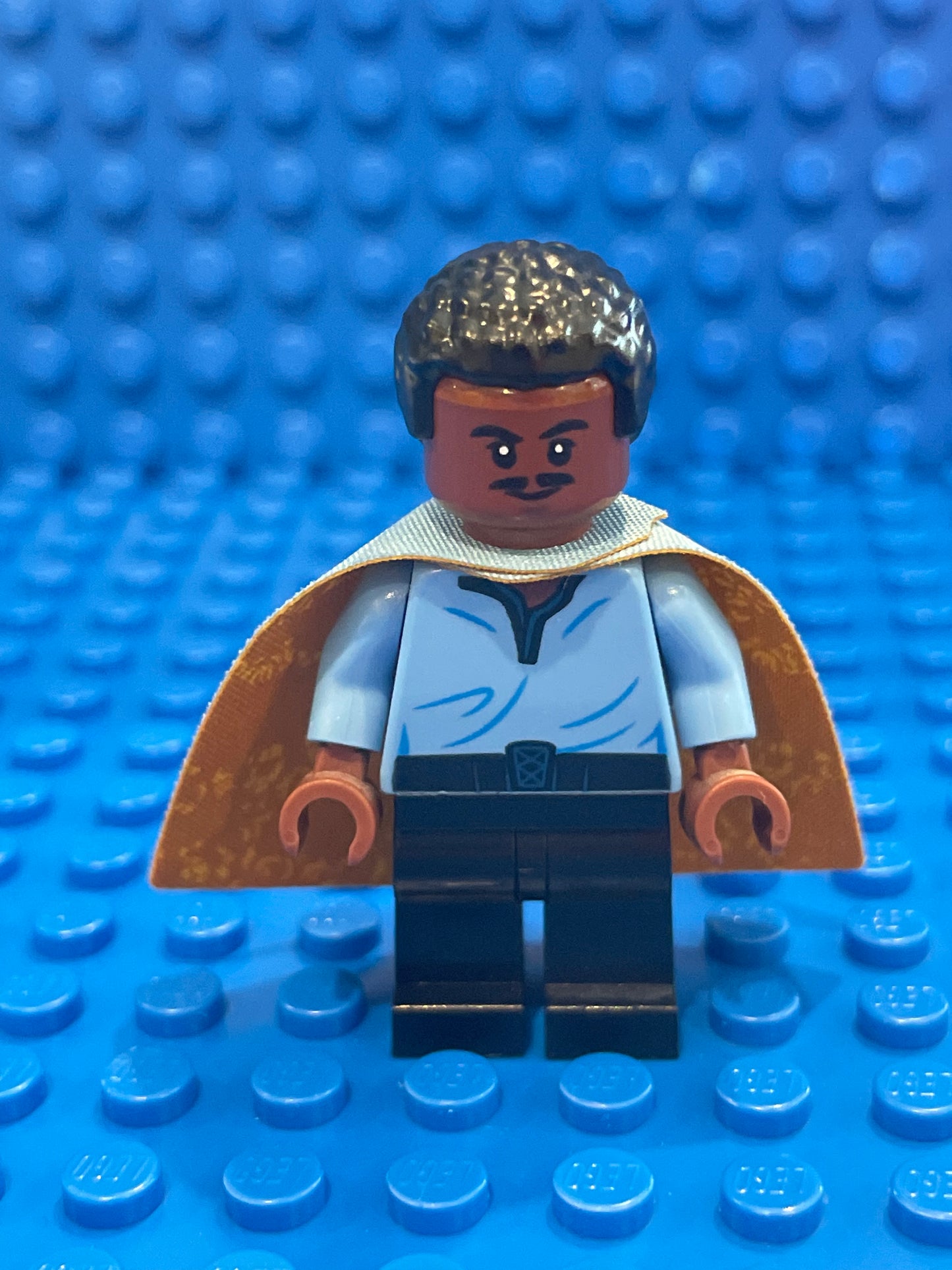 sw0973 Lando Calrissian, Cloud City Outfit Minifigure