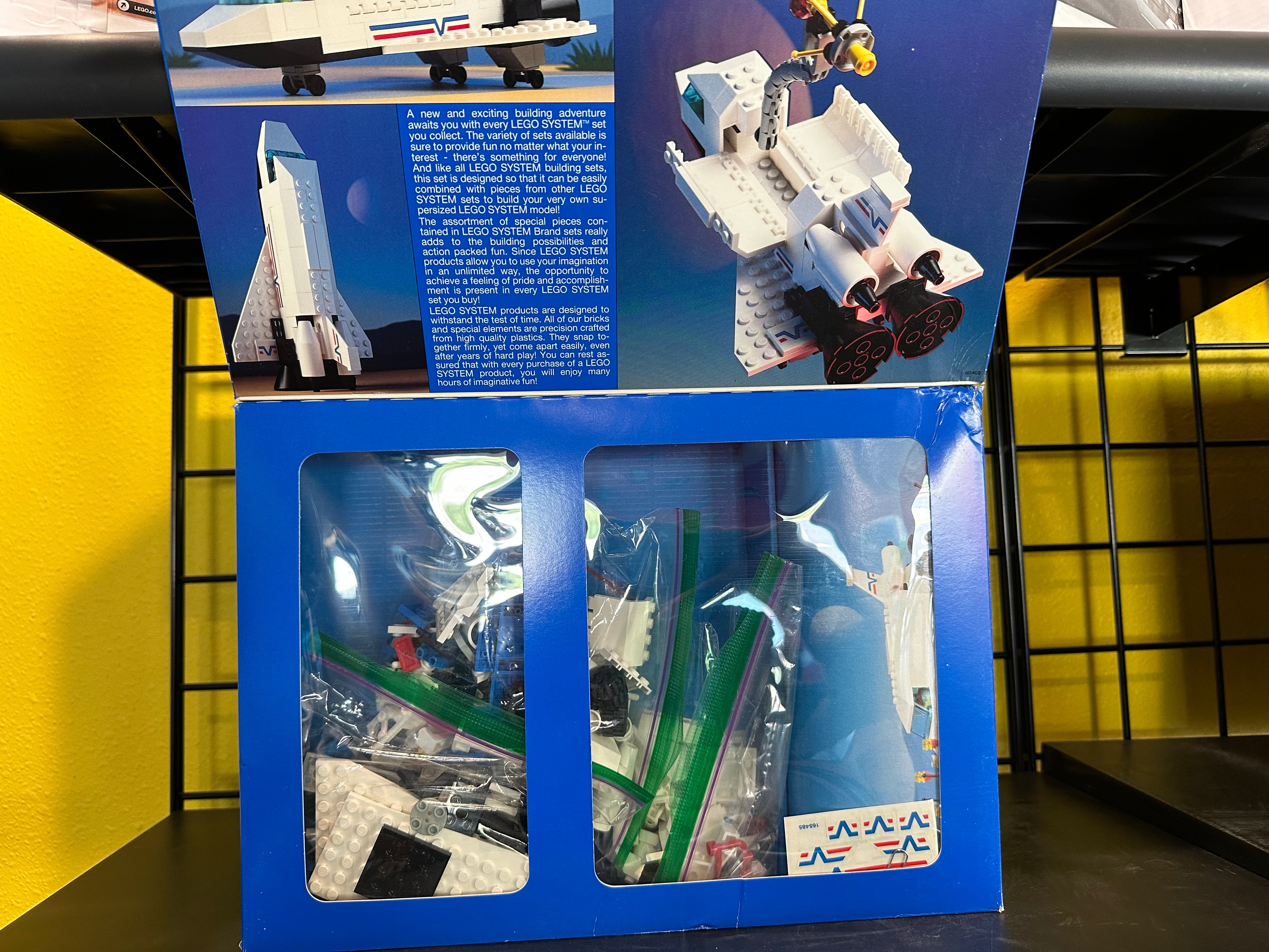 LEGO System Shuttle Launching Crew [Certified